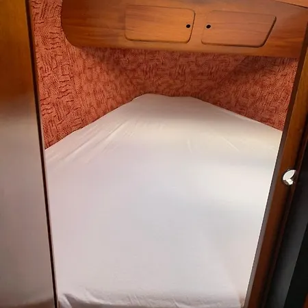 Botel Ubytovani Na Jachte *
